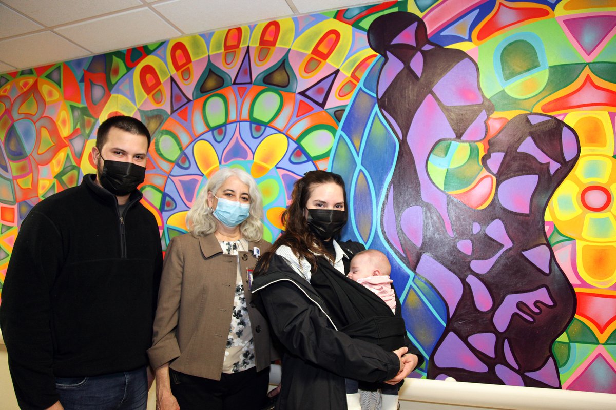 NYCHealthSystem's tweet photo. For #InternationalWomensDay, NYC Health + Hospitals/Lincoln #inTheBronx unveiled a new mural in the hospital’s Maternity Ward. The mural is titled “Blooming Blossoms” and was hand painted by artist @axr_artist, who donated the mural after receiving a #CityArtistCorps grant. https://t.co/GeX8SJAHxq