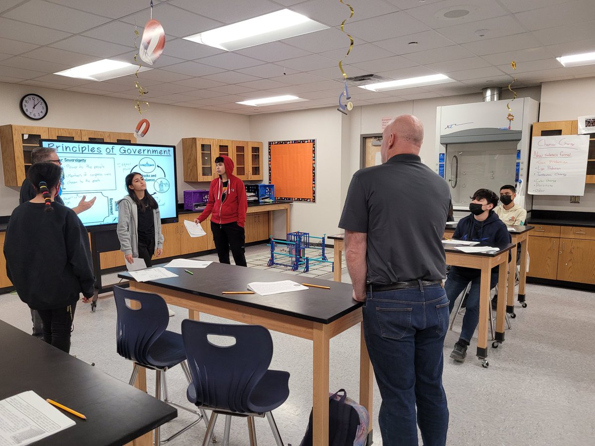 seanpayne68's tweet photo. A huge thank you to our YISD district representative Shane Haggerty for stopping by to share how our school board is based on the principles of Government during intercession tutoring! Our students were teaching the class after researching their topic! @ParklandMS @reynahustles https://t.co/hzXHWyn9Tw