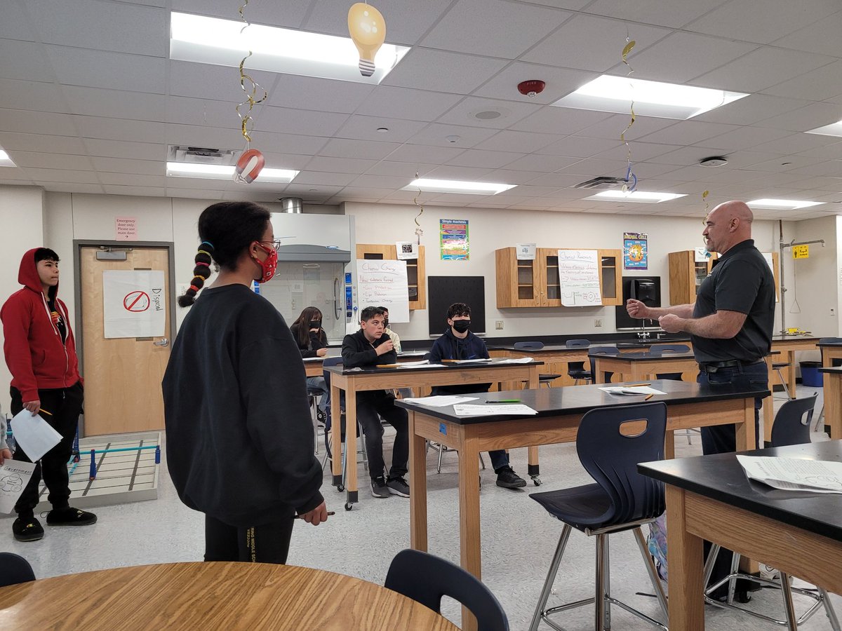 seanpayne68's tweet photo. A huge thank you to our YISD district representative Shane Haggerty for stopping by to share how our school board is based on the principles of Government during intercession tutoring! Our students were teaching the class after researching their topic! @ParklandMS @reynahustles https://t.co/hzXHWyn9Tw