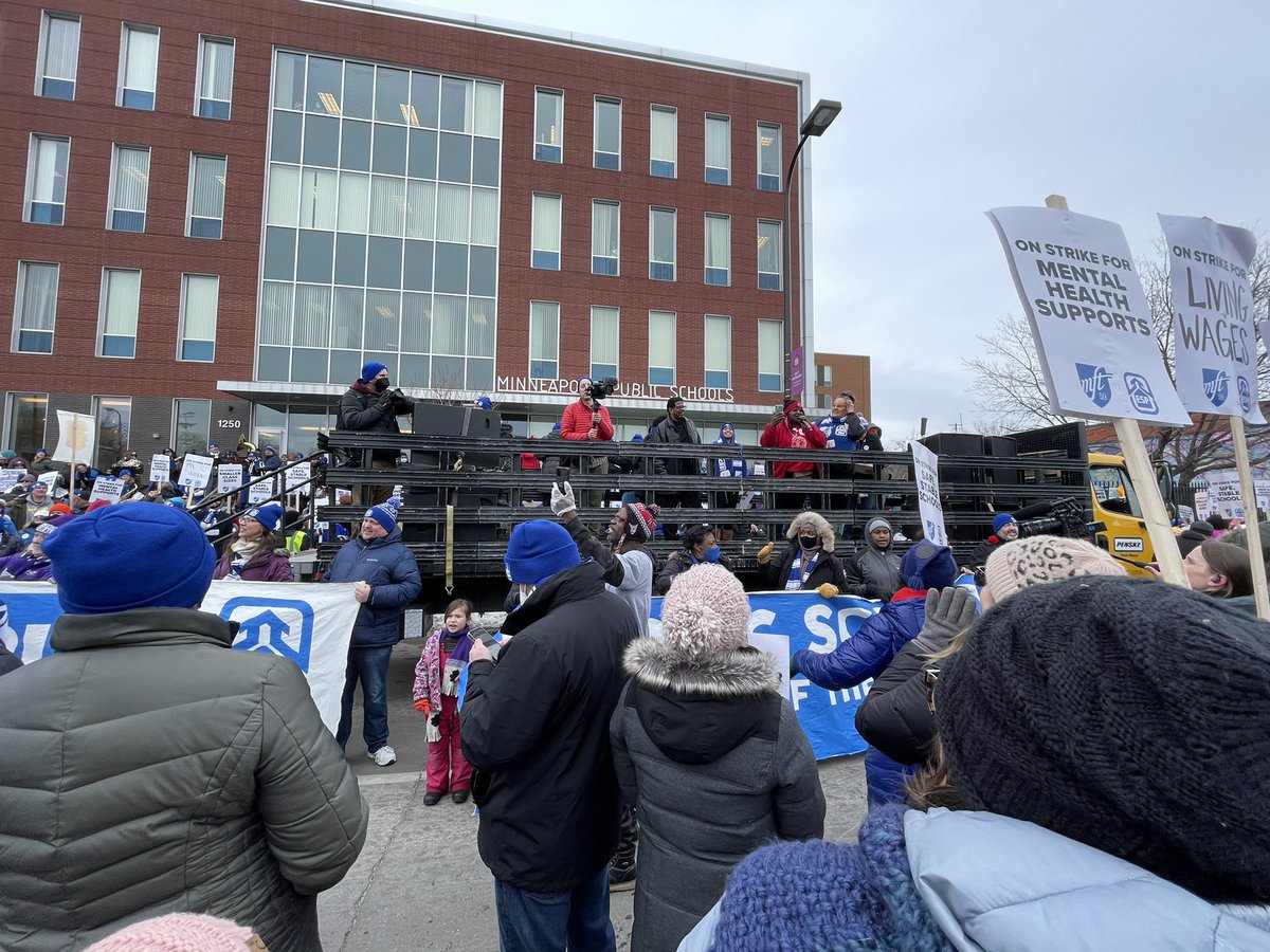 AFTunion's tweet photo. What does @MFT59 want? A fair contract. 

When do they want it? Now. 

#SafeAndStableMPS #MFT4Kids https://t.co/9qUpFzzBmk