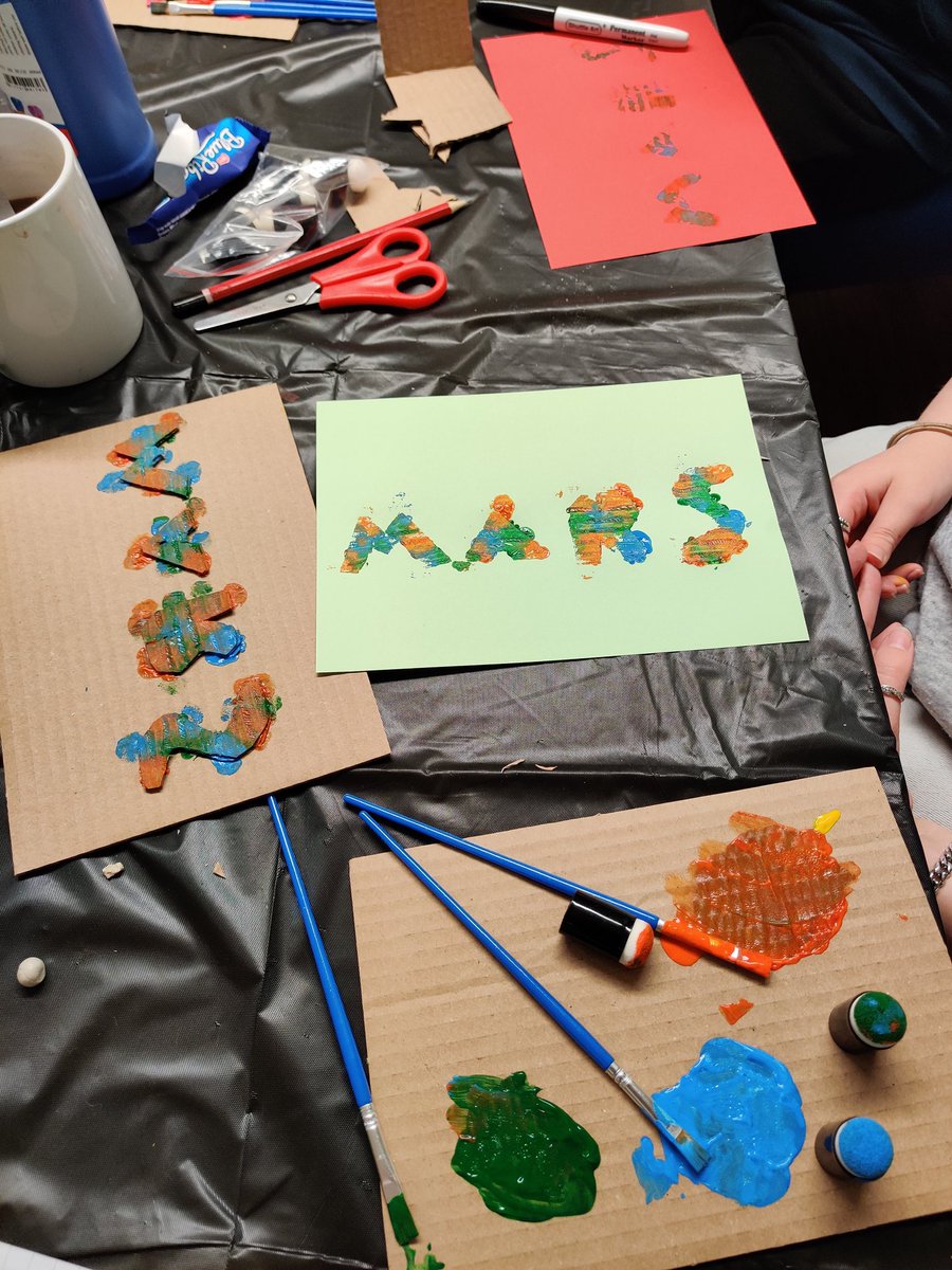 GraftLancs's tweet image. Had a brilliant session with @PropUpProject1 youth group in Carnforth this evening testing out @ourchangebox crafts for a new Change in a Box kit coming soon! 🎨🌱