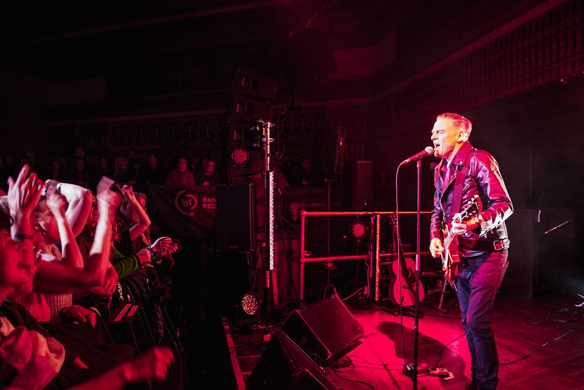 BanquetRecords's tweet photo. Bryan Adams playing the new album So Happy It Hurts in full, in Kingston tonight
📷: @BobbyVMedia https://t.co/DXjtNLBqCm