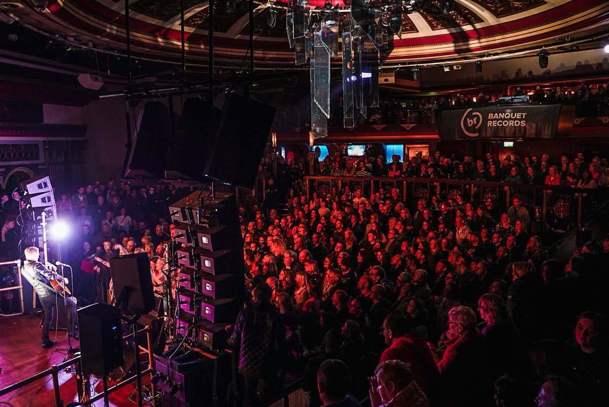 BanquetRecords's tweet photo. Bryan Adams playing the new album So Happy It Hurts in full, in Kingston tonight
📷: @BobbyVMedia https://t.co/DXjtNLBqCm