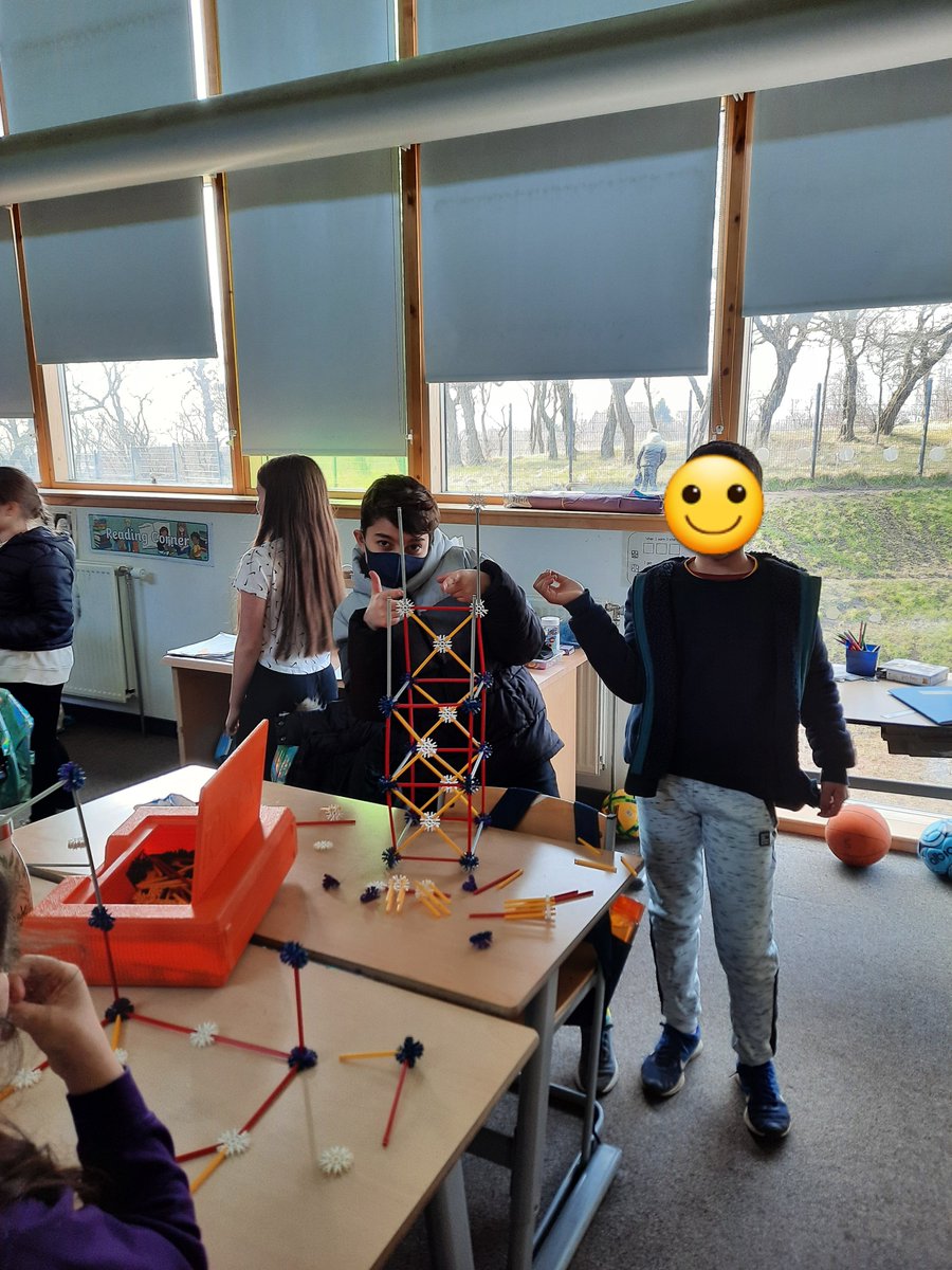 HighparkPS's tweet photo. wiSTEM activies for P6 today @wiSTEMglasgow https://t.co/GJfXErJIcZ