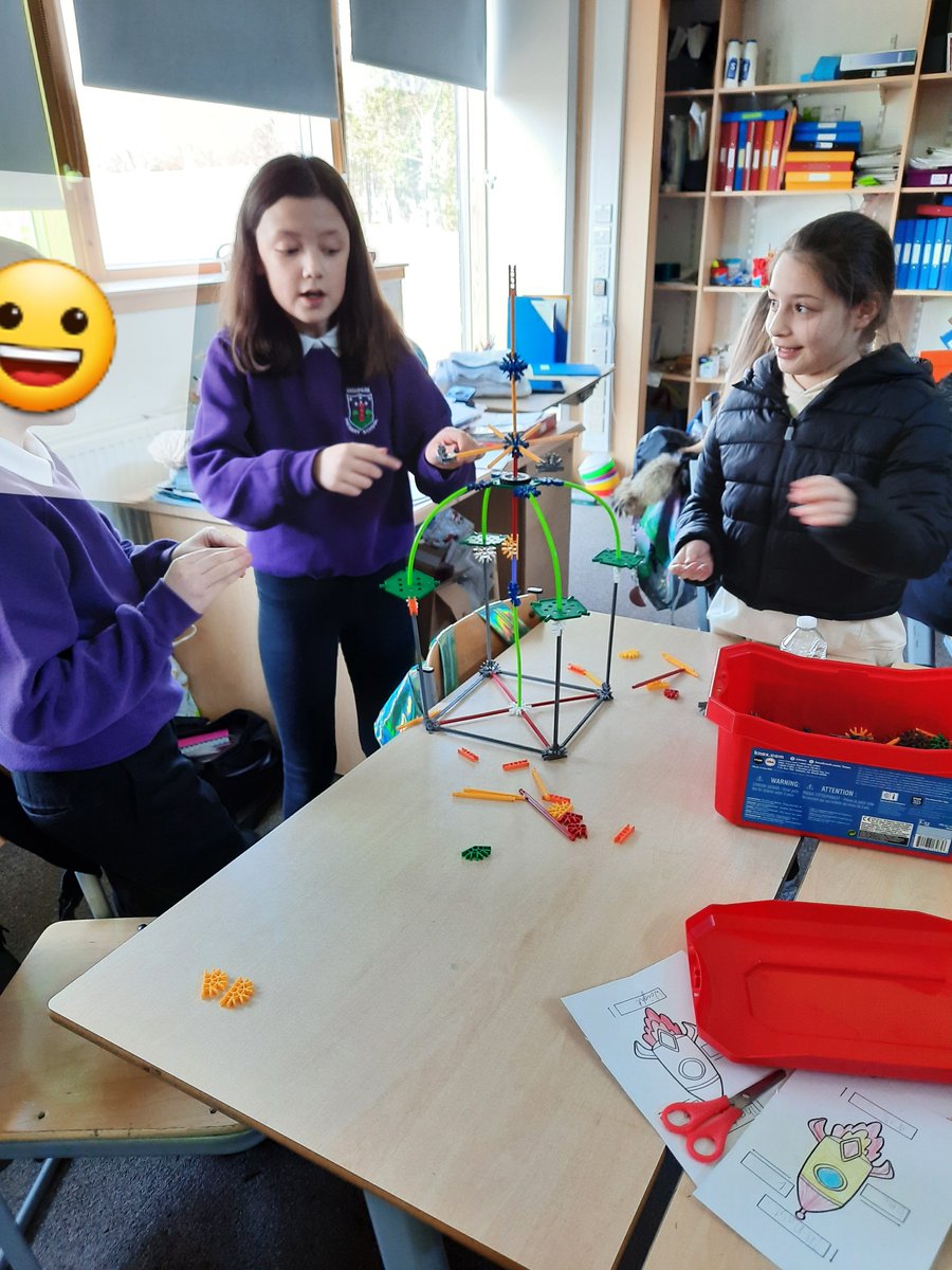 HighparkPS's tweet photo. wiSTEM activies for P6 today @wiSTEMglasgow https://t.co/GJfXErJIcZ