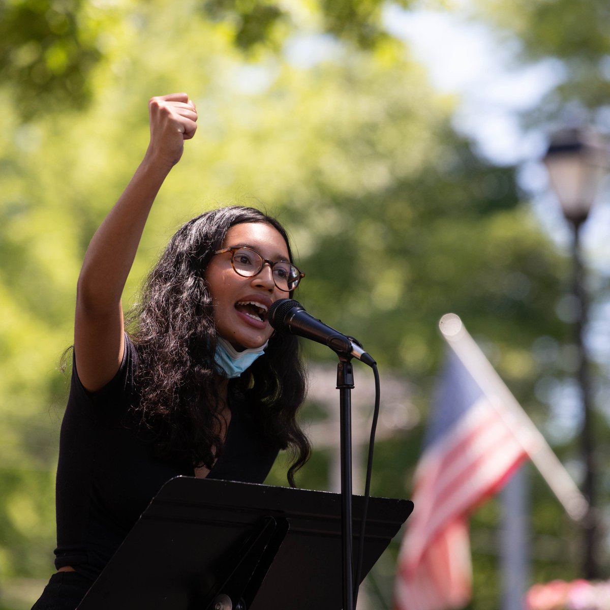 SUNYGeneseo's tweet image. Happy #InternationalWomensDay! 🥳👏 From athletics to the arts to groundbreaking research, we have remarkable women faculty, staff, leadership, students, and alumni who continue to transform our college and the world around them.