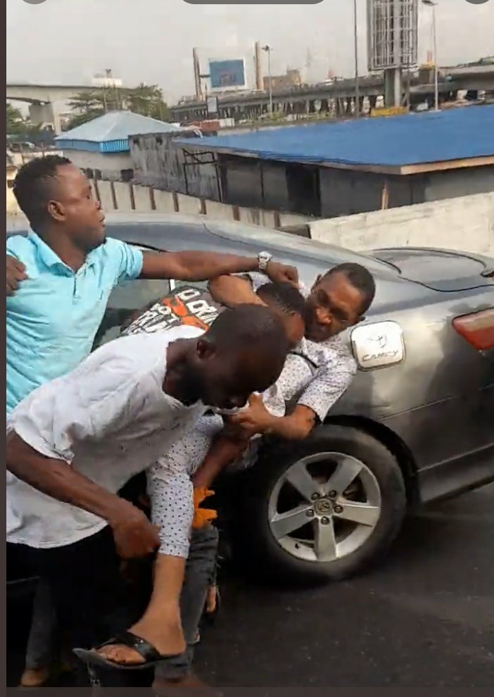 CapitalCustoms1's tweet photo. @caylebkc @CeoPrint @IamProfstar To buy Fuel sef no easy https://t.co/nLM13Awno0
