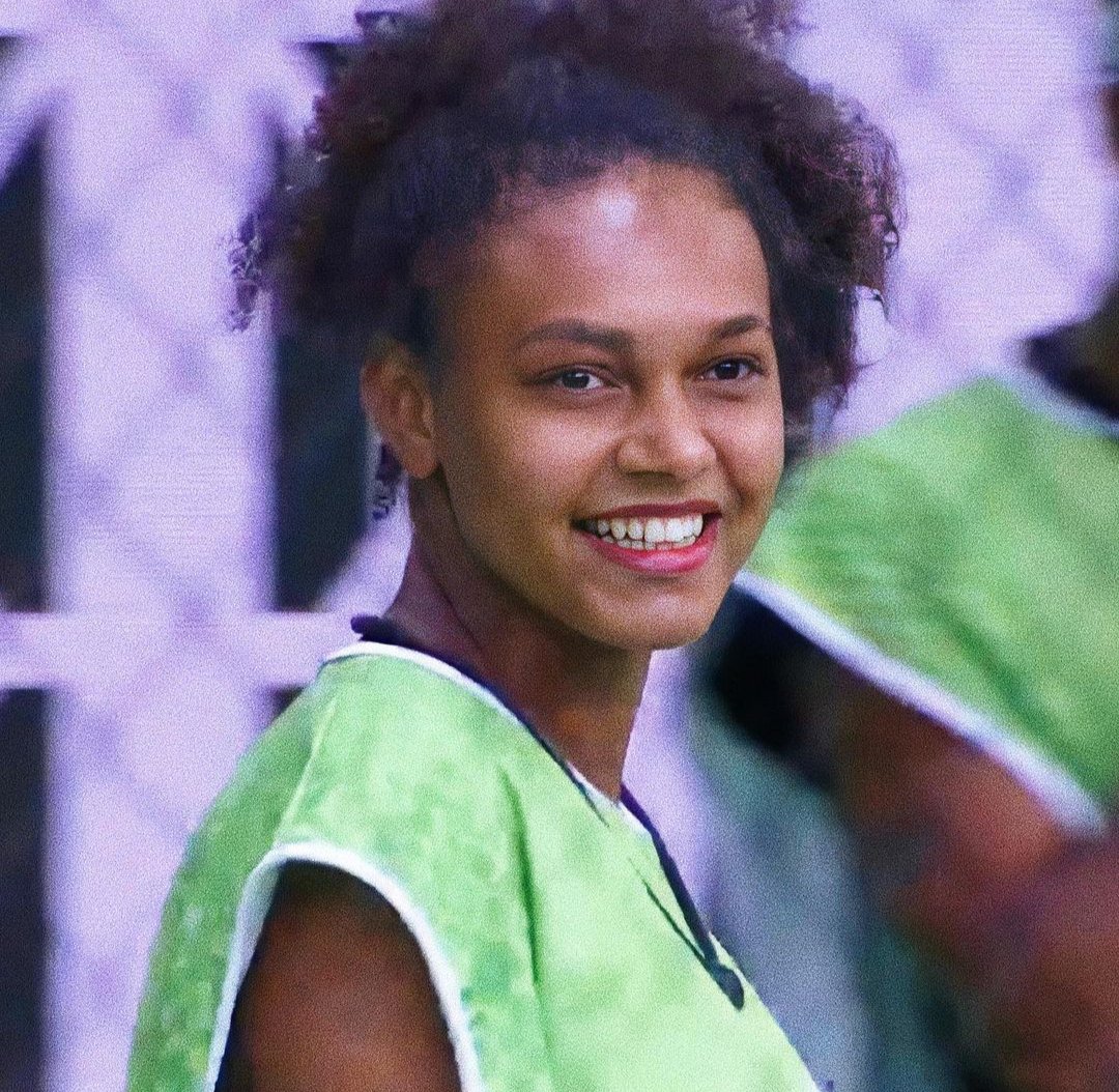 AlvesMarcelo421's tweet photo. Pessoal dizendo que quer ver o tombo da Jade kkkkkk ! Pessoal só pra lembrar ela e rica depois de sair do #BBB22 ela vai pras Maldivas e esquecer que um dia participou do programa ! Só digo uma coisa quando a Jessi estiver na final não reclamem oportunidade de tirar ela não falto https://t.co/fKYBlXskth