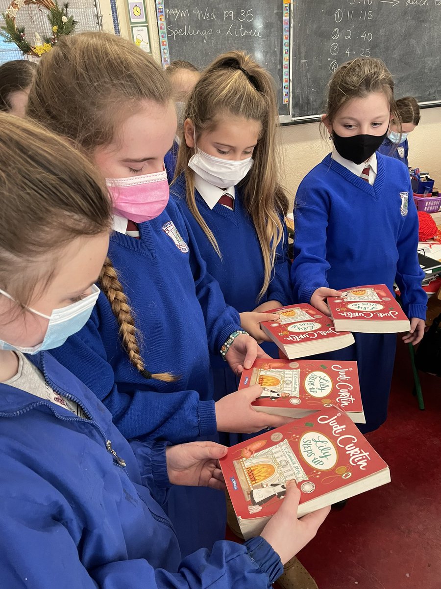 stpatricksgnslk's tweet photo. We are sad to part with our #LimerickReads novel ‘Lily Steps Up’ by @judi_curtin but we are delighted to hear that 6th Class in @CMoyross are really enjoying it. Thanks so much Julie @limklibraries for including us in the project. #DropEverythingAndRead https://t.co/qDqbuhE2pF
