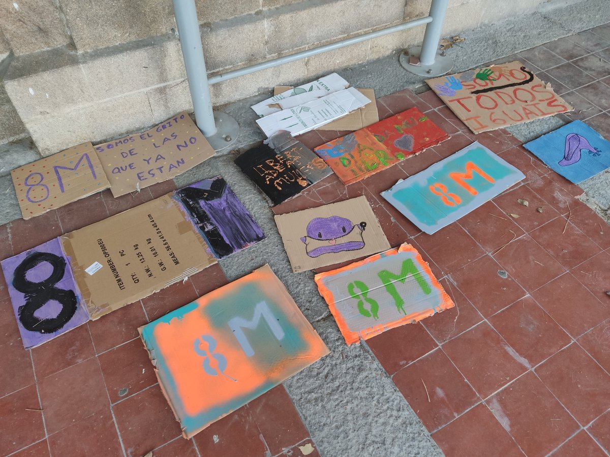 ♀️✊ Xa o pasado sábado todas as seccións do noso grupo estiveron a traballar arreo sobre igualdade e feminismo, elaborando mensaxes para as pancartas que a nosa xente está a levar hoxe durante as movilizacións do #8M