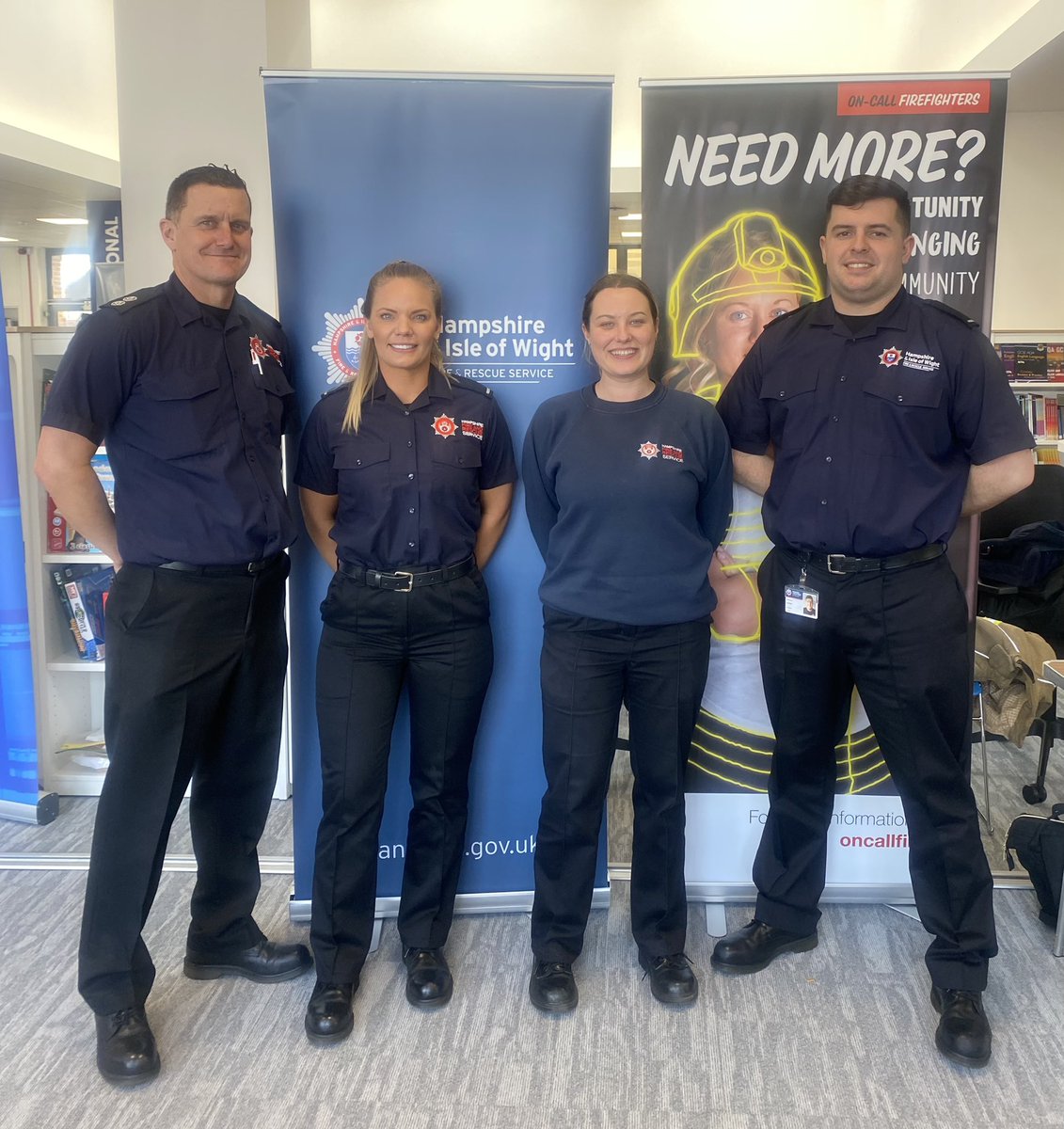 culhane_ellen's tweet photo. Today @HantsIOW_fire attended a career event @Eastleigh_Col. Spreading the message of the varied roles within the organisation #communitydefenders https://t.co/cAPq2Fi7SE
