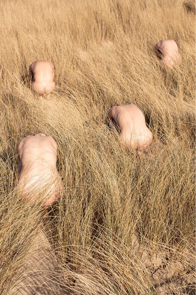 FrenchmanNft's tweet photo. Les boules sablé.e.s numéro trois (2021)

by Manon Deck - Sablon 
Archival pigment print on Hahnemühle Baryta Satin fine art paper 40 x 60 cm / edition of 15 + 2 AP
Signed and numbered by artist on verso
#art #contemporaryart #fineart #fineartphotos #fineartphotgraphy https://t.co/60CxW5PBxK
