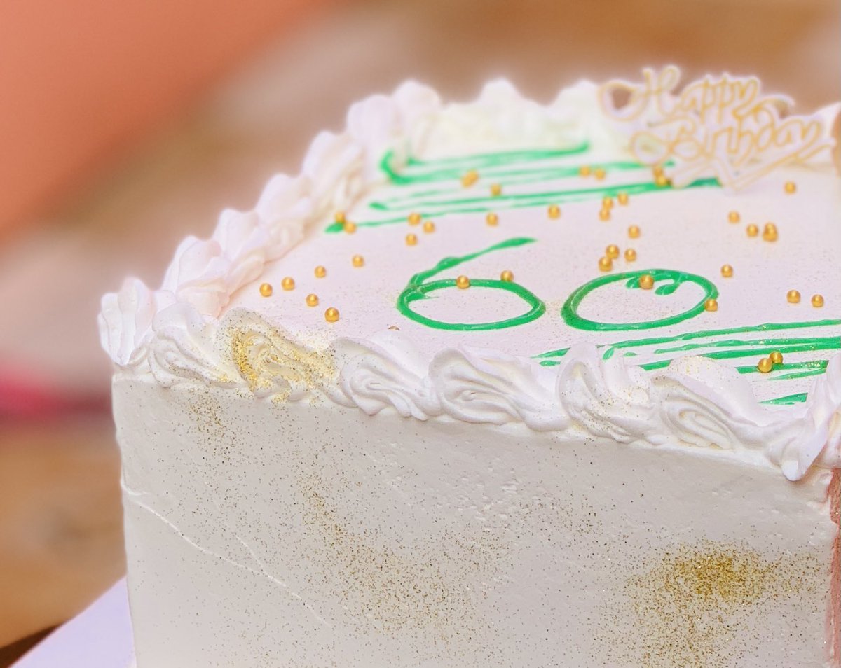 sugarbossgh's tweet photo. Cream cake
#squarecake https://t.co/im0I0isDen
