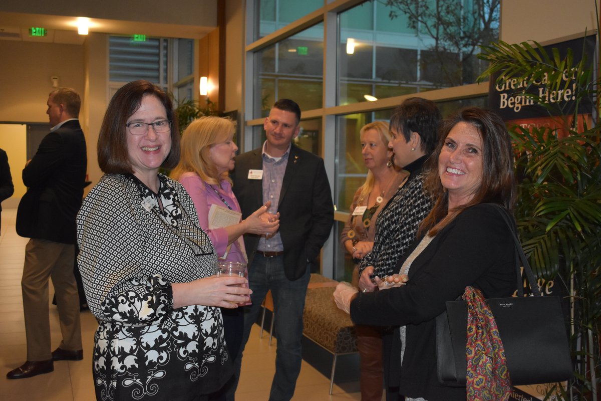FoCoLibrary's tweet photo. A few more highlights from last night's event #ForsythReadsTogether: An Evening with Jeff Shaara. So grateful for the wonderful support we receive from our community including @FoCoArts, FCPL Friends and Advocates, and our FCPL Board of Trustees! https://t.co/IpJjHhAYDW