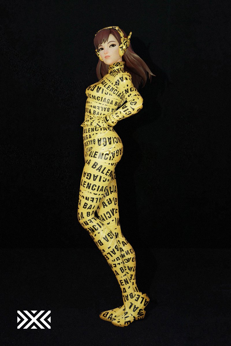NYExcelsior's tweet photo. We heard Demna's paying DVA to show up in @balenciaga, looks like @kimkardashian's got some competition. https://t.co/jDPlJ9LQf6