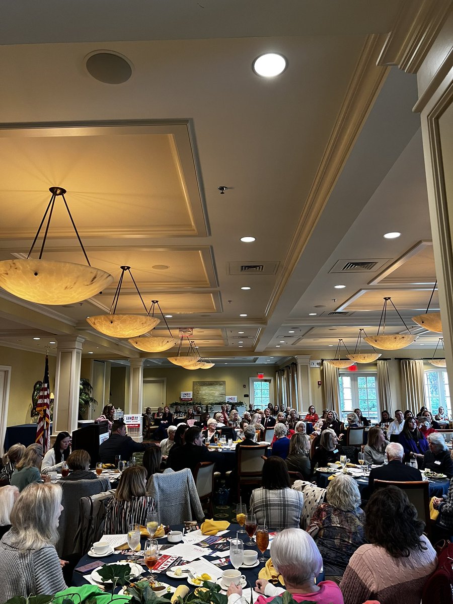 VoteLEWin22's tweet photo. We had an amazing presence with the Republican Women of North Shelby County! I was thrilled to have the opportunity to share my vision with this incredible group. More to come! #VoteLEWin22 https://t.co/rl2OUU6Tvf