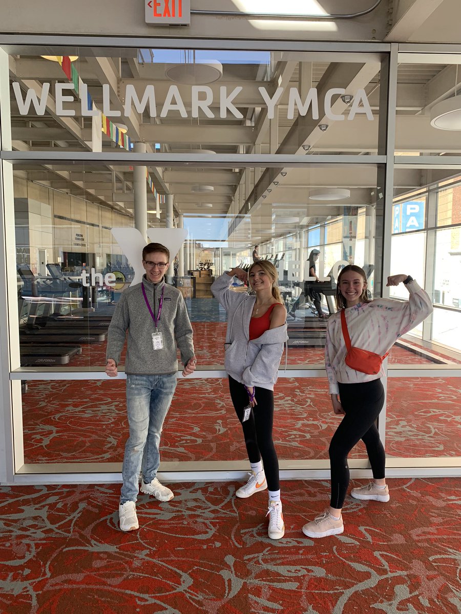 APEXBioResearch's tweet photo. This team @WaukeeAPEX  found a world record of 44 landmarks in the Des Moines skywalk scavenger hunt in one hour! Way to go! #skywalkchallenge #teambuilding https://t.co/bCpoozzgsU