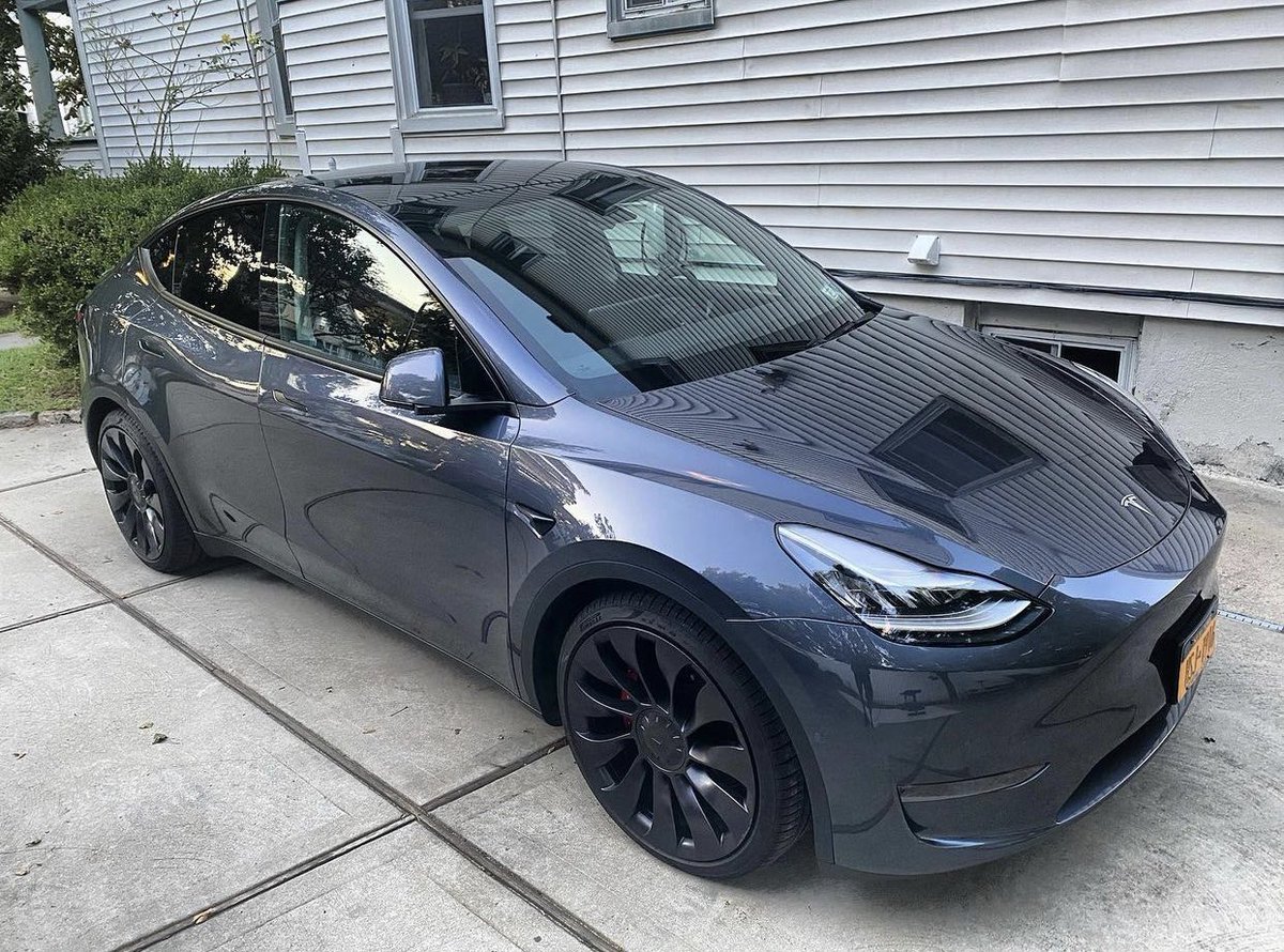 SSantillan79's tweet image. Gas prices high? Go figure… #teslamodelyperformance