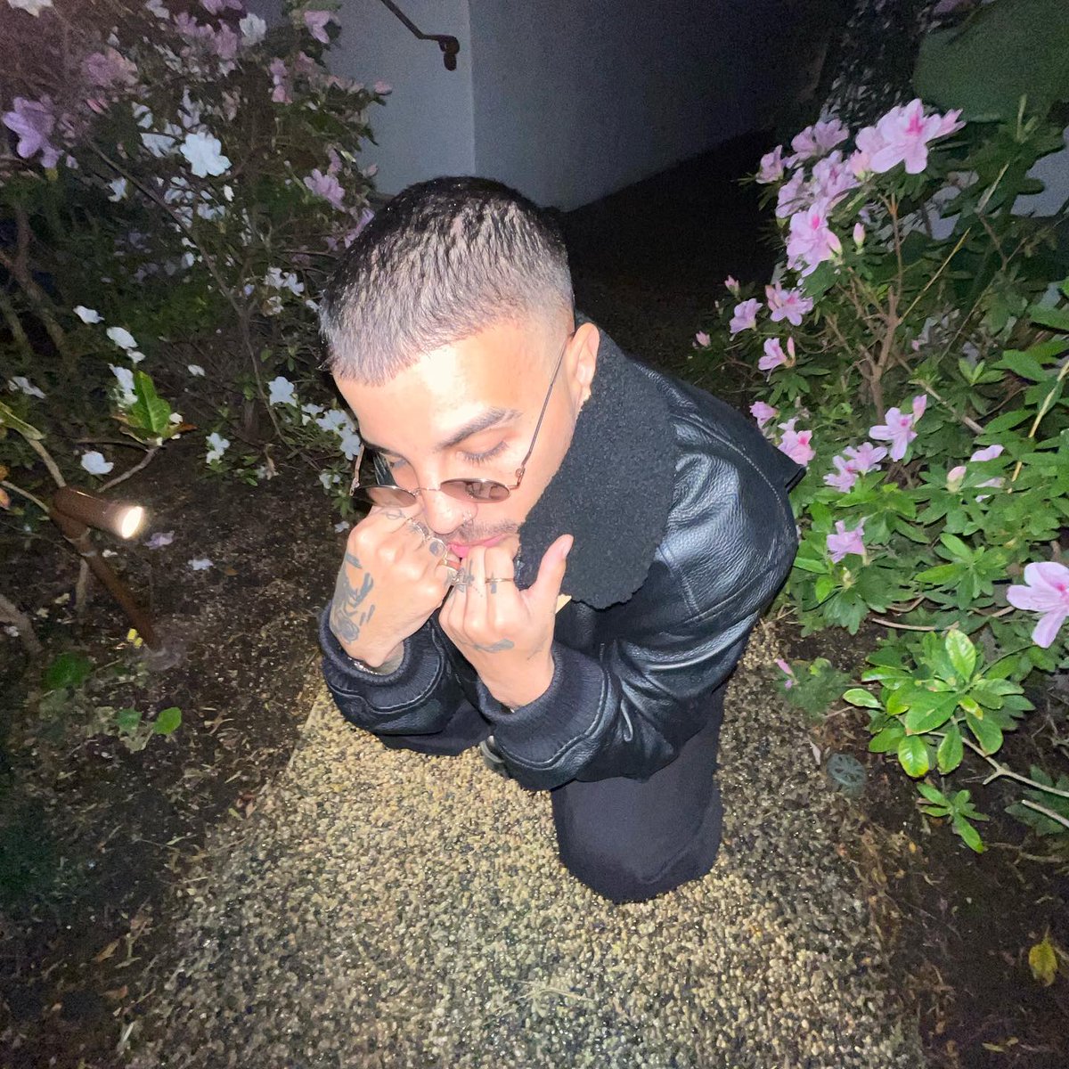 sonymusicperu's tweet photo. ¿Quién se quiere ir a cenar con @rauwalejandro? 😍😍 Dale play a su último álbum aquí https://t.co/CCPzow84FB
#TrapCake #Desesperados https://t.co/oVYZnpeTRz