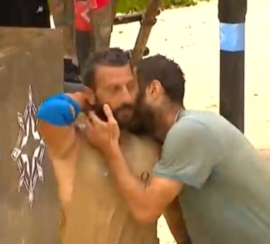 arogofc's tweet photo. Merhabaaaa !!! biz geldikk 🦁🚣‍♂️💙 
#ArOg #SurvivorAllStar2020 https://t.co/2RQo9KtEOh