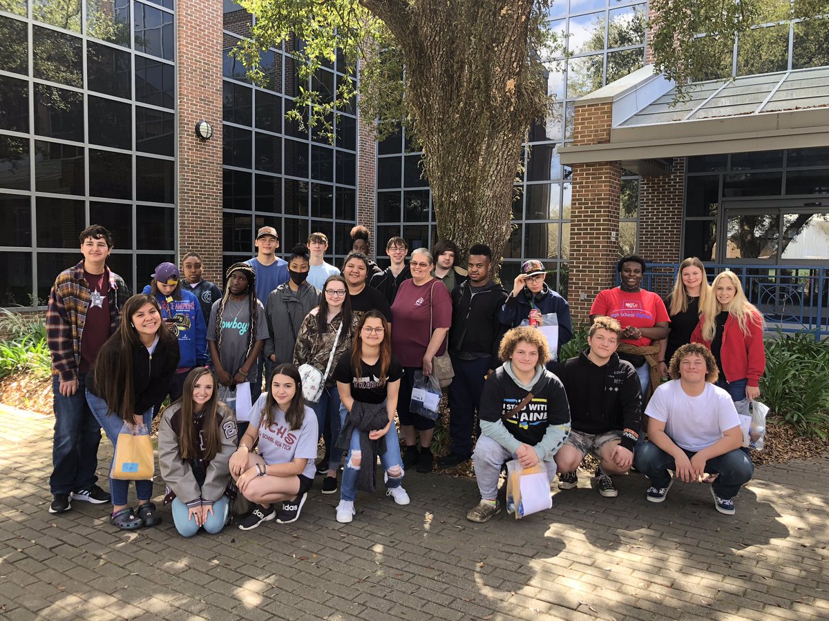Abletrust's tweet photo. Thank you @GoToTCC for graciously hosting several #flHSHT sites and chatting with our students about the over abundance of services TCC offers. Today was a success…. equipping students with disabilities with information and support they need to succeed in #postsecondaryEd. https://t.co/PzMmoUD26P