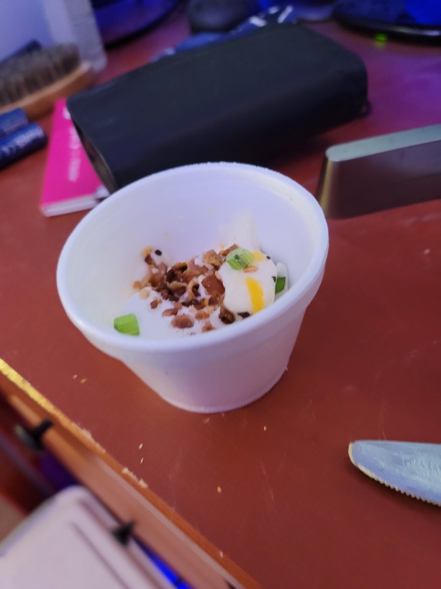 one_ch1potle's tweet photo. @Outback Why so cheap with the toppings? https://t.co/V9SHeIafFg