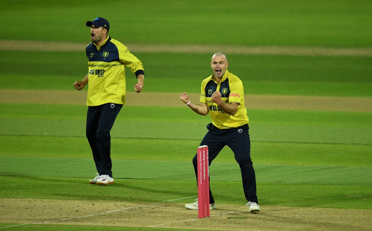 Bears ๐ (@warwickshireccc) on Twitter photo ๐ญ๐ฌ๐ฎ๐บ. ๐ง๐ผ๐บ๐ผ๐ฟ๐ฟ๐ผ๐. โฐ
Tickets. On. Sale. ๐๏ธ
Info โก๏ธ bit.ly/3Ahm0wZ
๐ป#YouBears | #Unmuzzled | <a href="/willrhodes35/">Will Rhodes</a> | <a href="/lintott23/">Jake Lintott</a> ๐ญ๐ฌ๐ฎ๐บ. ๐ง๐ผ๐บ๐ผ๐ฟ๐ฟ๐ผ๐. โฐ
Tickets. On. Sale. ๐๏ธ
Info โก๏ธ bit.ly/3Ahm0wZ
๐ป#YouBears | #Unmuzzled | <a href="/willrhodes35/">Will Rhodes</a> | <a href="/lintott23/">Jake Lintott</a>