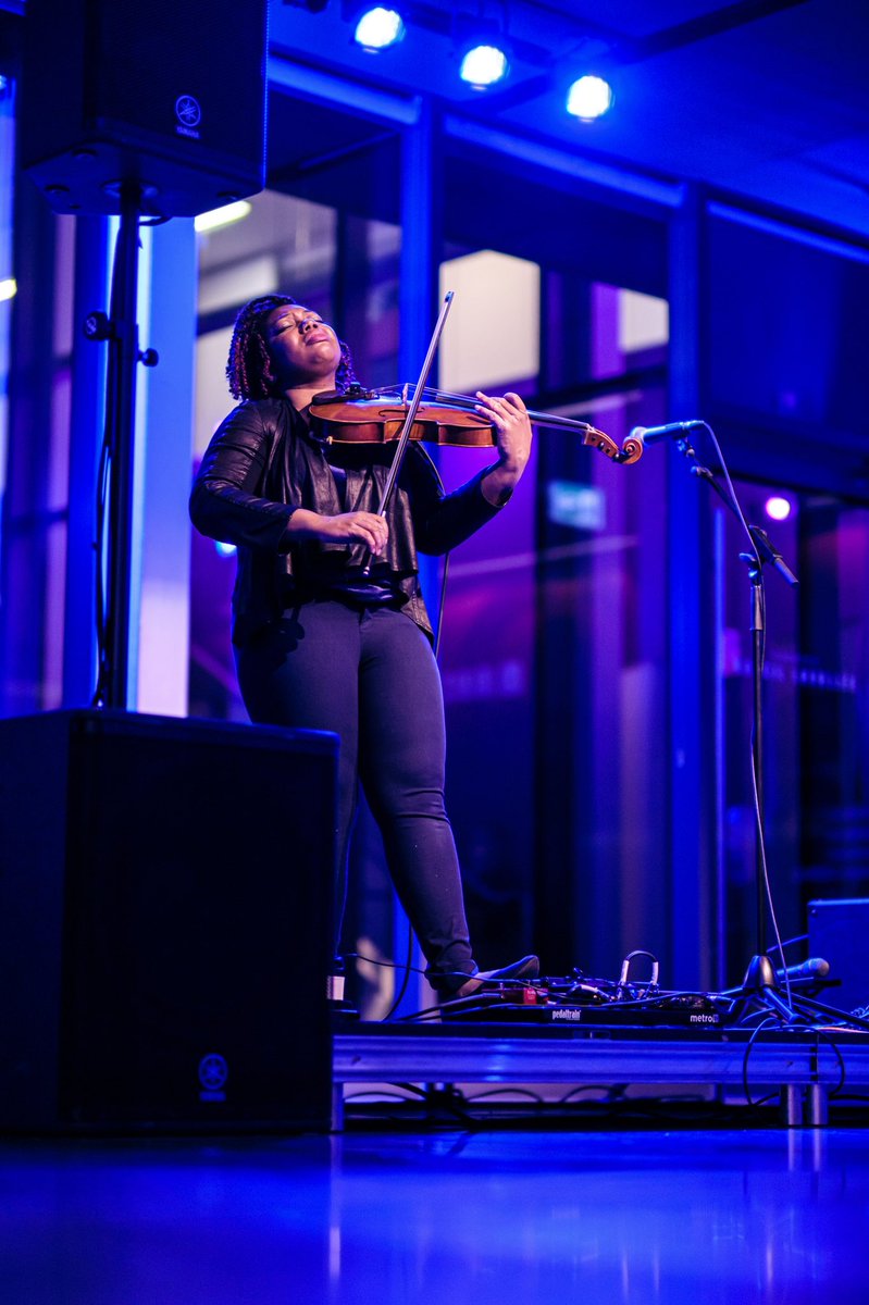 🎶 This International Women’s Day, we’re celebrating all of the incredible women composers, performers, and more who contribute so much to contemporary music. We continue to empower women in contemporary music, now and in the future. #InternationalWomensDay2022

📸: <a href="/curtisperry/">Curtis Perry</a>