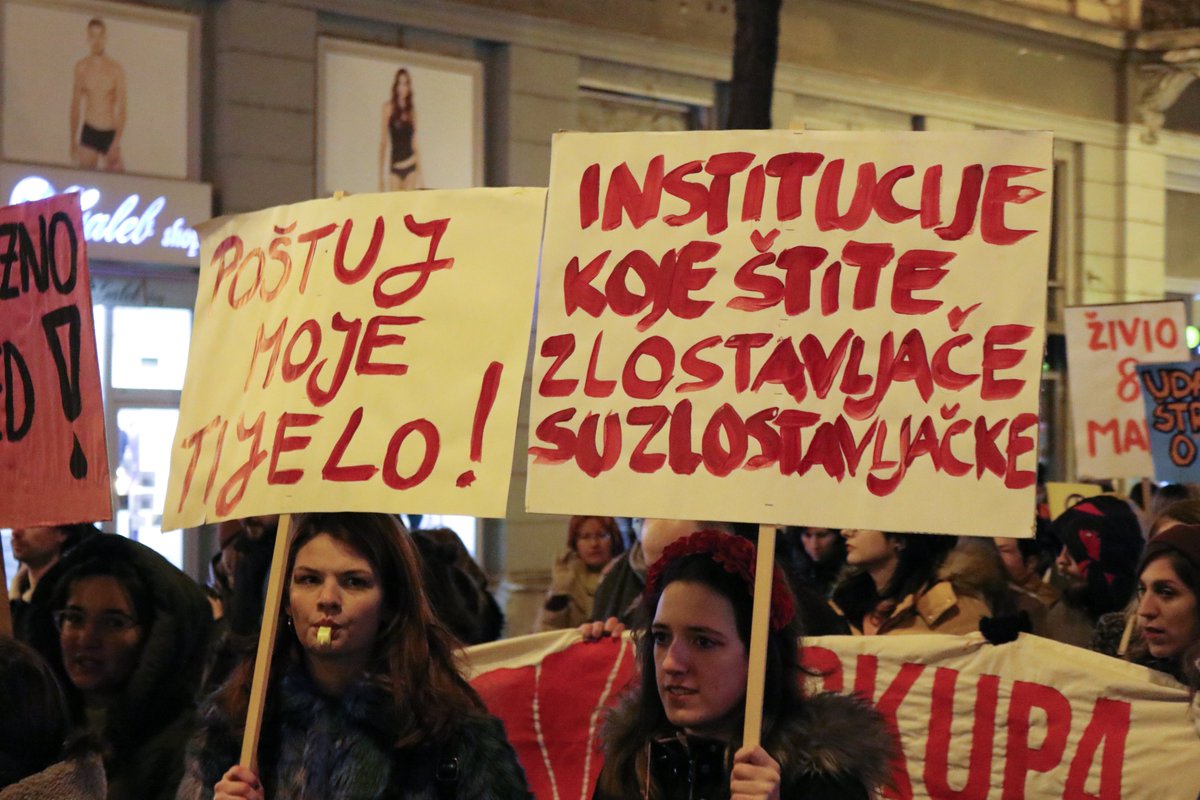 mozemoHR's tweet photo. Živio 8. mart! #noćnimarš https://t.co/RwacKMRF5k
