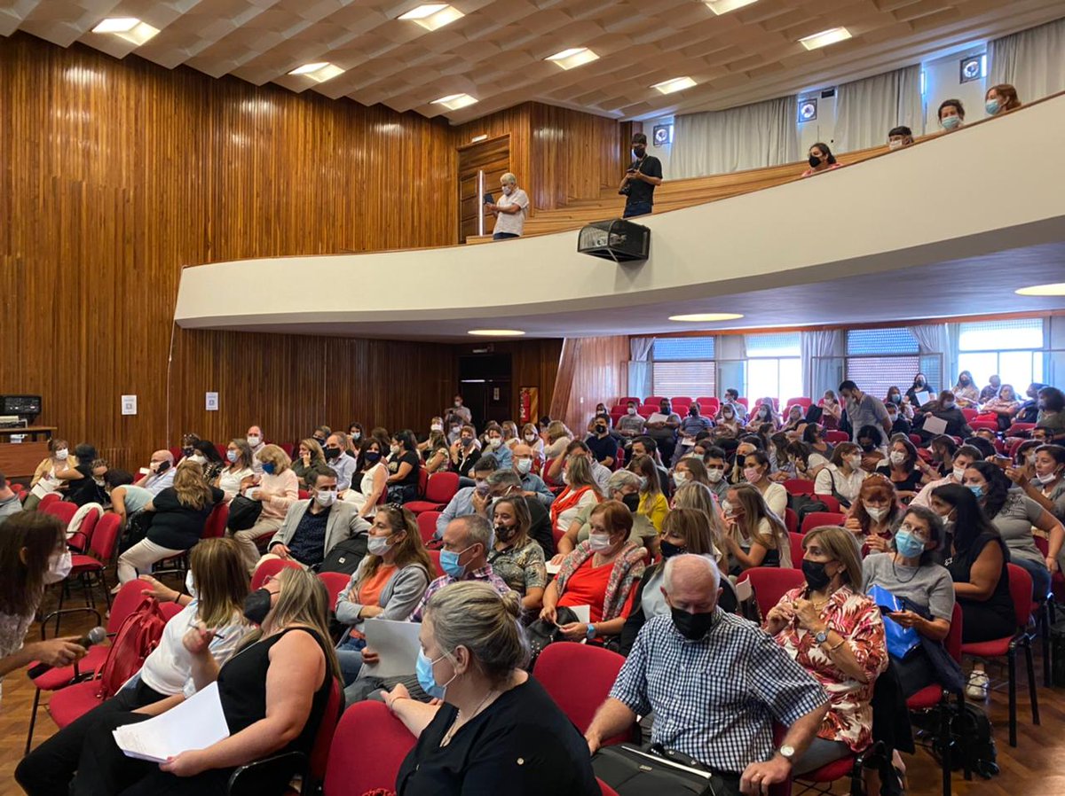 NunezNano1's tweet photo. AYER REALIZAMOS EL TERCER PRECONGESO EN LA REGIÓN SANITARIA I

Más de un centenar de trabajadores/as de la salud de los municipios de #CoronelRosales #Patagones, #Tornquist #Villarino y #BahiaBlanca, fueron los y las protagonistas del precongreso que realizamos en la @regsanuno. https://t.co/Q883kdSKBq