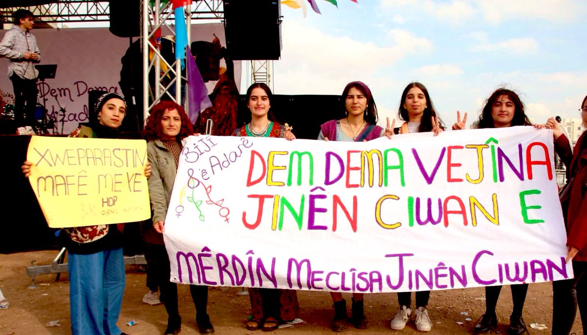 Dem dema vejîna jinên ciwan e!
#8eAdare