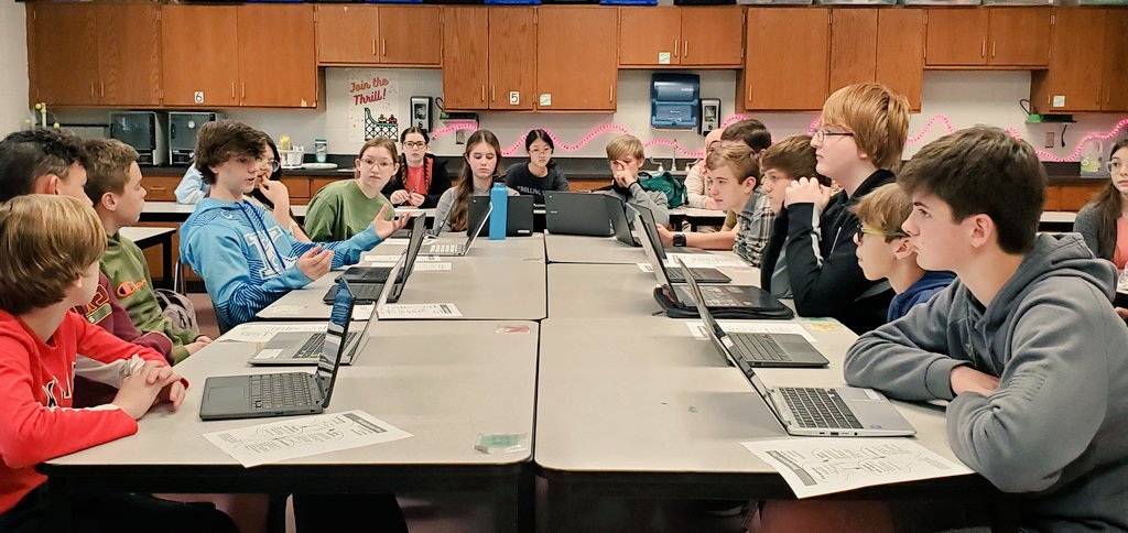 MrsHogue_SWMS's tweet photo. 8th grade students at @DrakesCreekMS engaged in student-led discussion today. Socratic Seminar continues tomorrow. 🗣️ #TalkScienceToMe Our students always seem to amaze me with their critical thinking! https://t.co/9036hp5lZZ