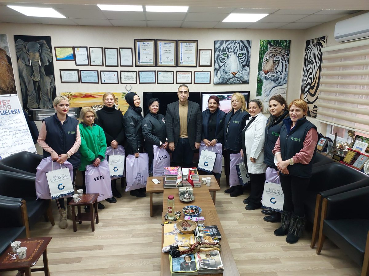 DOĞAL HAYATI KORUMA DAIRE BAŞKANLIĞIMIZDA BİRLİKTE GÖREV YAPTIGIMIZ BAYAN MESAİ ARKADAŞLARIMIZIN 8 MART DÜNYA KADINLAR GÜNÜ KUTLU OLSUN