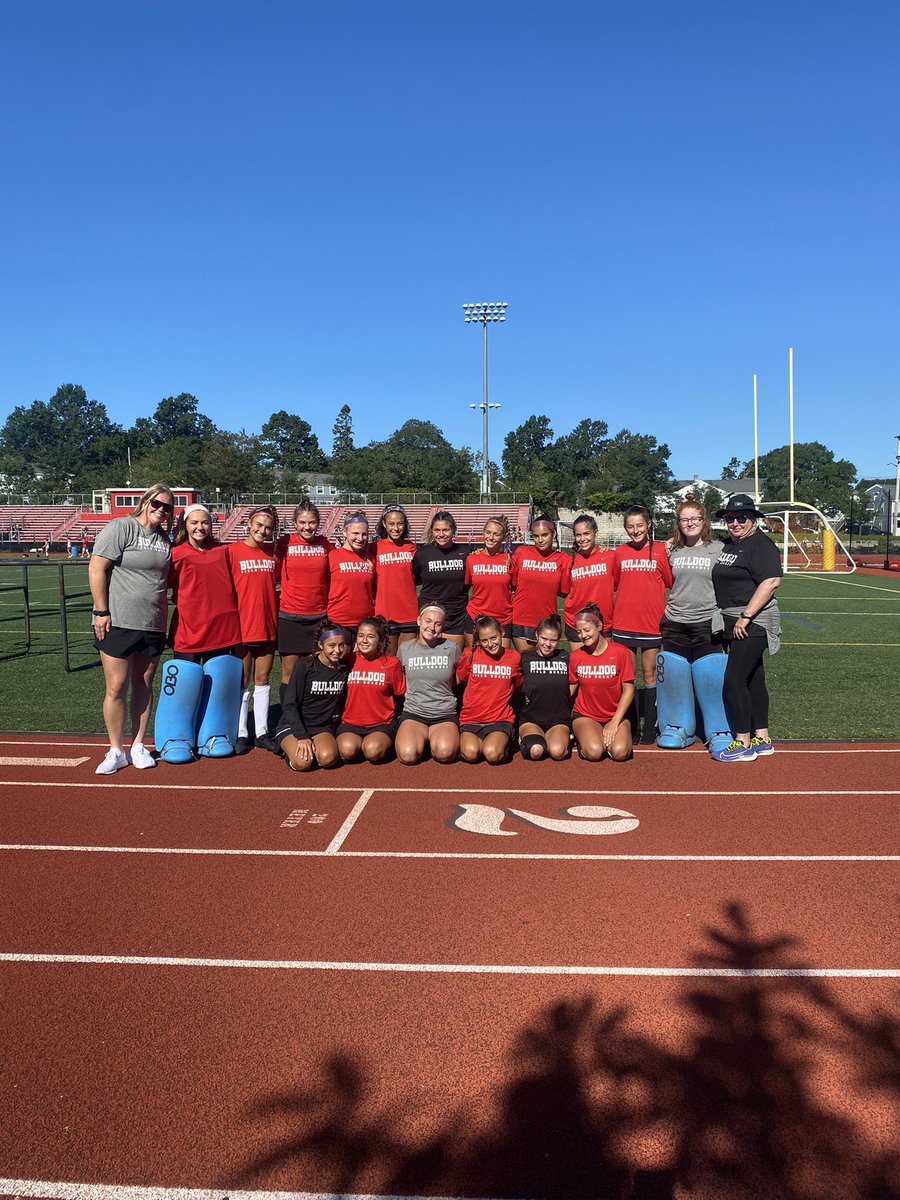 Happy International Women’s Day to these hardworking student- athletes. Our program is proud to have resilient, kind, and dedicated players and coaches 🏑💫