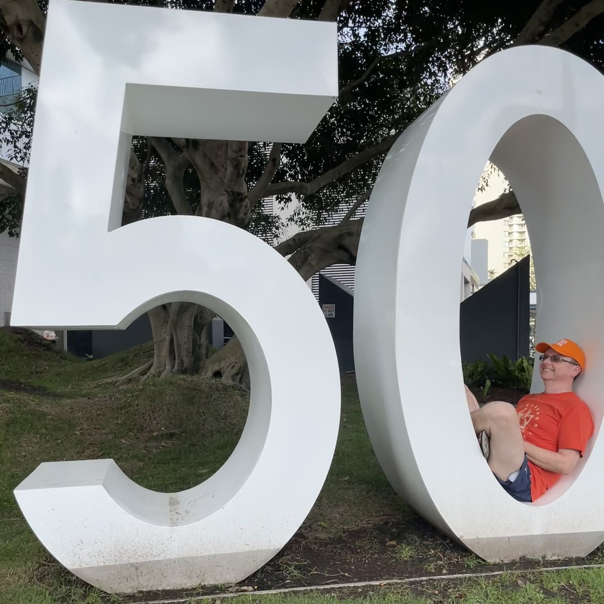 Spencer Howson 📻 tweet media