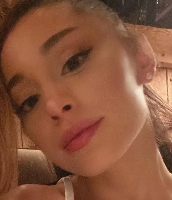 laurianathinker's tweet photo. happy woman's day💜 https://t.co/nIDEurTsRt
