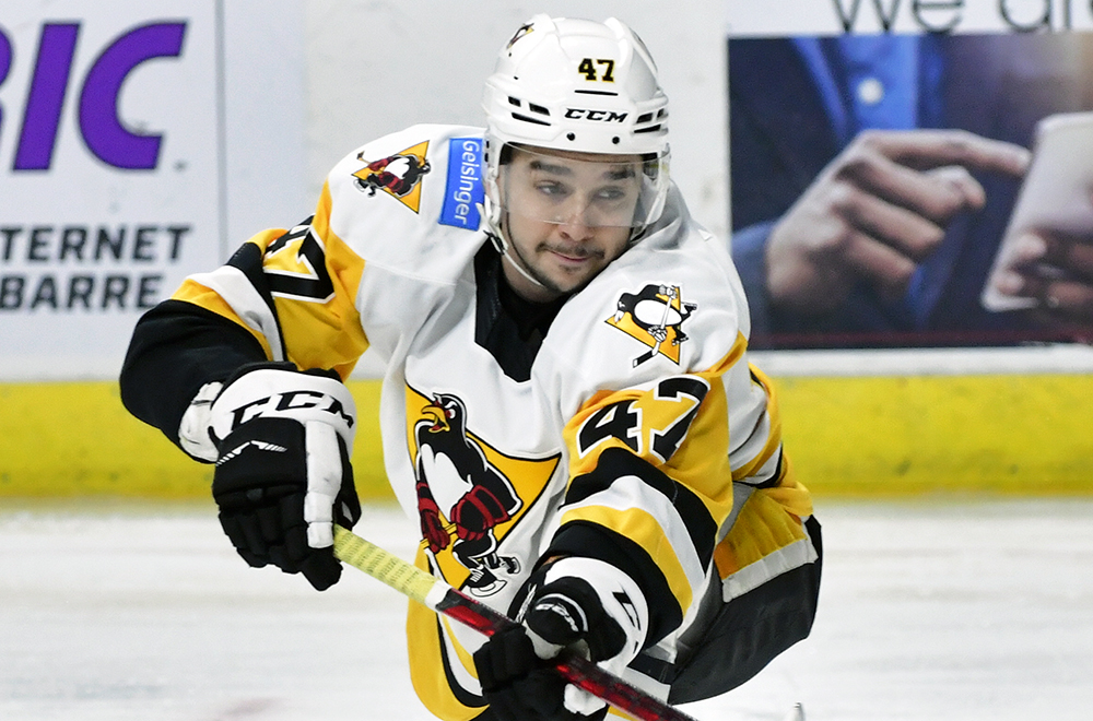 WBSPenguins's tweet photo. The Penguins have signed forward Sam Houde to a one-year contract extension through the 2022-23 season: https://t.co/QyMmDM06Br https://t.co/pXj50whvoM