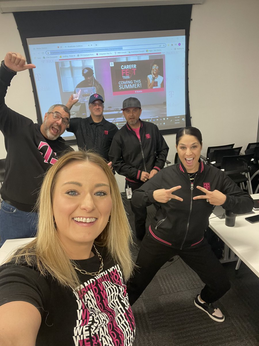 Love getting together to learn and celebrate with the best peers in the business!  Happy belated 15th magenta anniversary to <a href="/ChristenPiccola/">Thepiccolaproject</a>!  We did day of learning and celebrated with cake 🎂 too!

<a href="/CGAZ5GforAll/">Chris Gianoulakis</a> <a href="/_FrankRosado/">Frank Rosado</a> <a href="/AhShaunTay/">Shaun Taylor</a> <a href="/ScottMcCarthyAZ/">Scott McCarthy</a> <a href="/rwashley1/">Rob Ashley</a> <a href="/JonFreier/">Jon Freier</a>