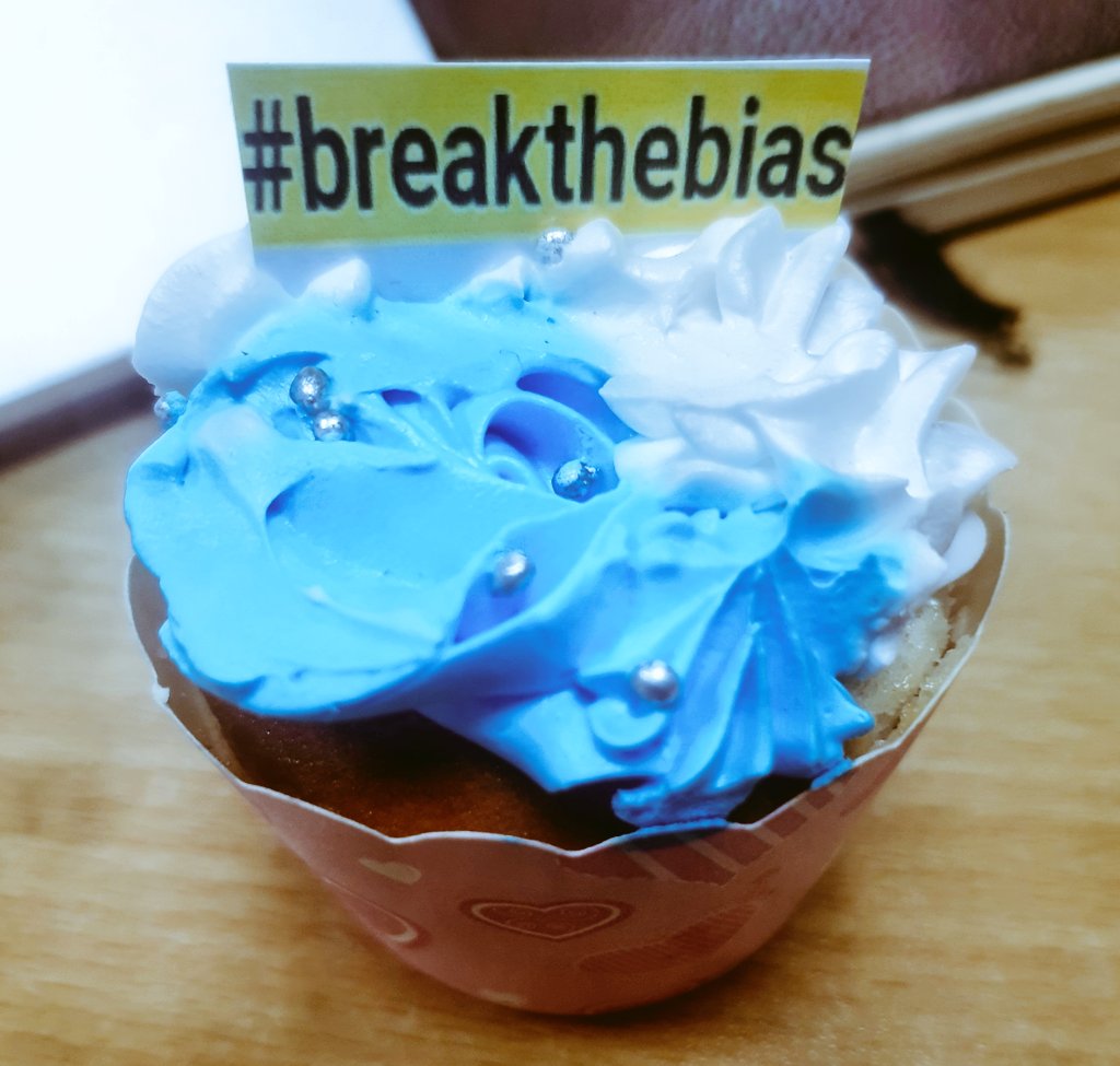 CodingLass's tweet image. Celebrated women's day breaking the bias😊
.
.
.
#BreakTheBias #HappyWomensDay2022 #techtwitter #100Devs #womenwhocode #techwomen #CodeNewbies #softwaredevelopment #100DaysOfCode #womenwhocode #web3ladies
