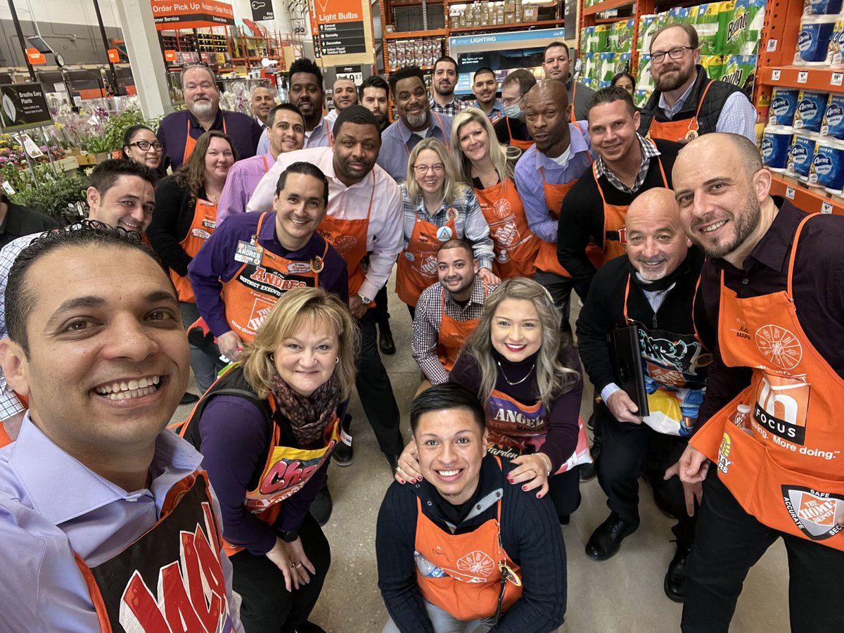 Team 1912 and Friends! The Power of the Central Region. Thank you for a great day! @JalalAtTHD @D65Hutch @AngelWhitefleet @Angel_Mayoski @hdjoshcentral @hdchuckcentral @monteleone_jen @MattDominiakD65 @LemmaTony