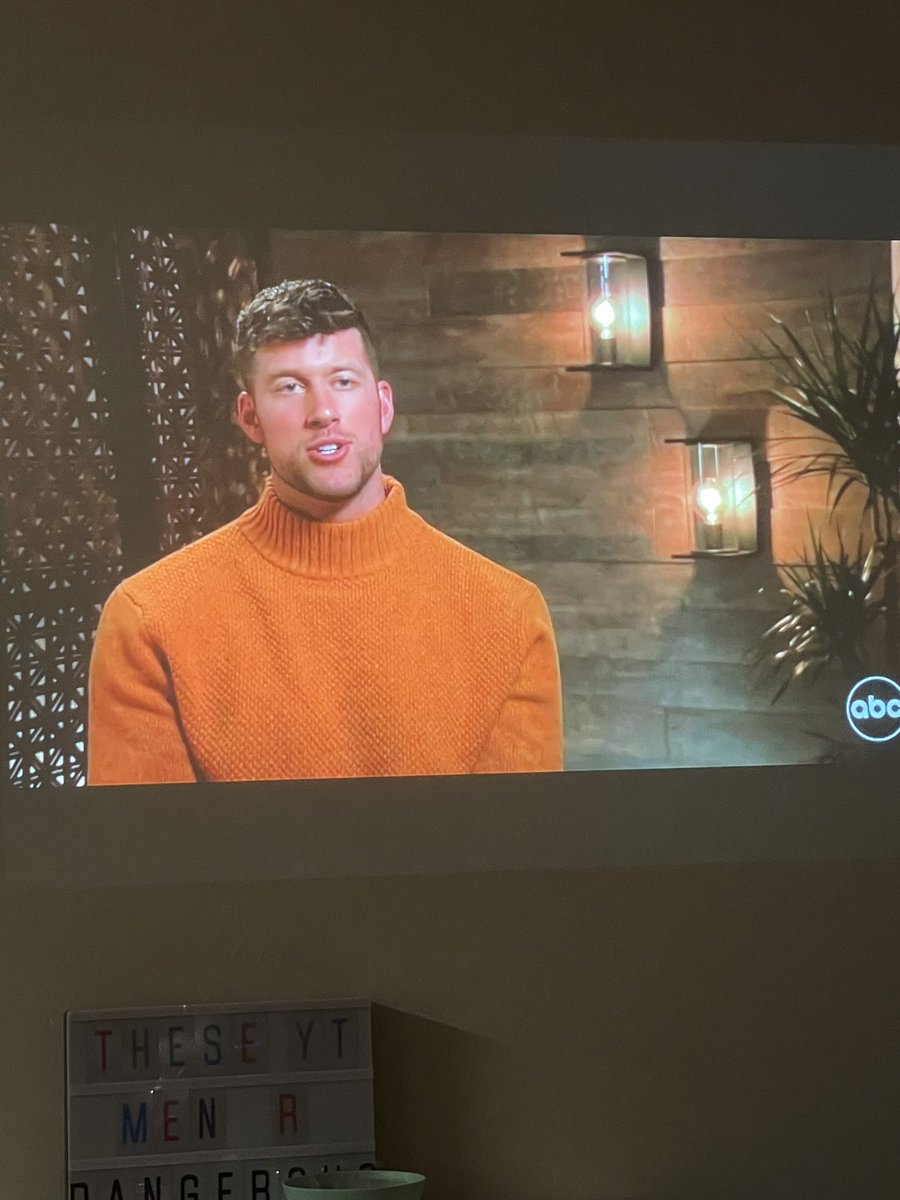 maddikarpiej's tweet photo. why tf is clayton dressed like velma in scooby doo #TheBachelorABC #thebachelor #Bachelor https://t.co/kvViKbd4Bk