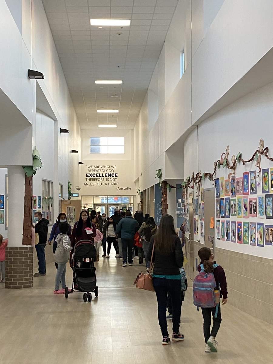 KSanford47's tweet photo. EXCELLENT turnout at our Open House &amp; Art Show tonight! It was wonderful to welcome our @thompsoncougars into the building and see so many families and smiling faces! @CFBISD #ThompsonIsExcellence https://t.co/wpxBQ2TFD1