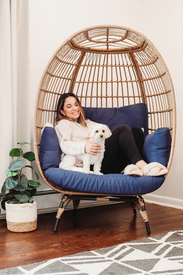 BCProducts's tweet photo. There’s something about seeing furry friends enjoying their BCP Egg Chairs 🐾❤️🥰
📸(IG): @thisfabilouslife @stripped.and.styled @kingsleythedoodles @my.blessed.home
#eggchairs #adorablepets #homedecorinspo #mybcp #outdoorliving https://t.co/txZ4oOxiSX