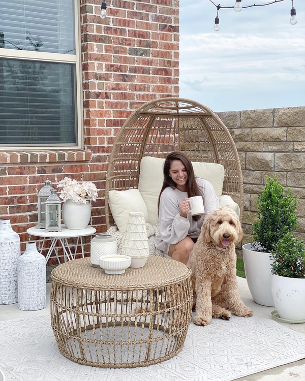 BCProducts's tweet photo. There’s something about seeing furry friends enjoying their BCP Egg Chairs 🐾❤️🥰
📸(IG): @thisfabilouslife @stripped.and.styled @kingsleythedoodles @my.blessed.home
#eggchairs #adorablepets #homedecorinspo #mybcp #outdoorliving https://t.co/txZ4oOxiSX