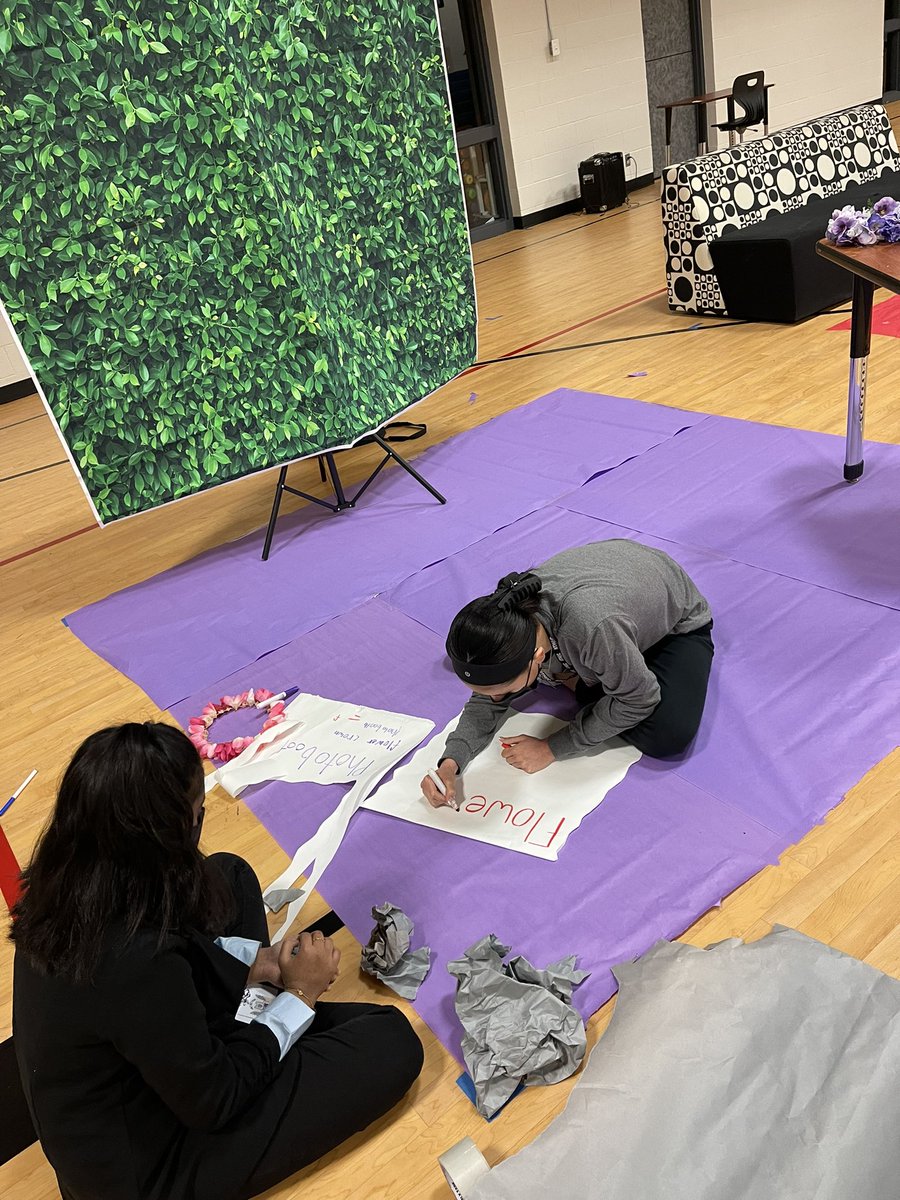 Bence_EDU's tweet photo. I am so incredibly proud of @NewTechCoppell ‘s Class of 2025. They have proven once again they will accept, reimagine, and conquer any challenge thrown at them. Thank you #nthctribe for an inspiring #ShakespeareInThePerk https://t.co/y49MPghb94