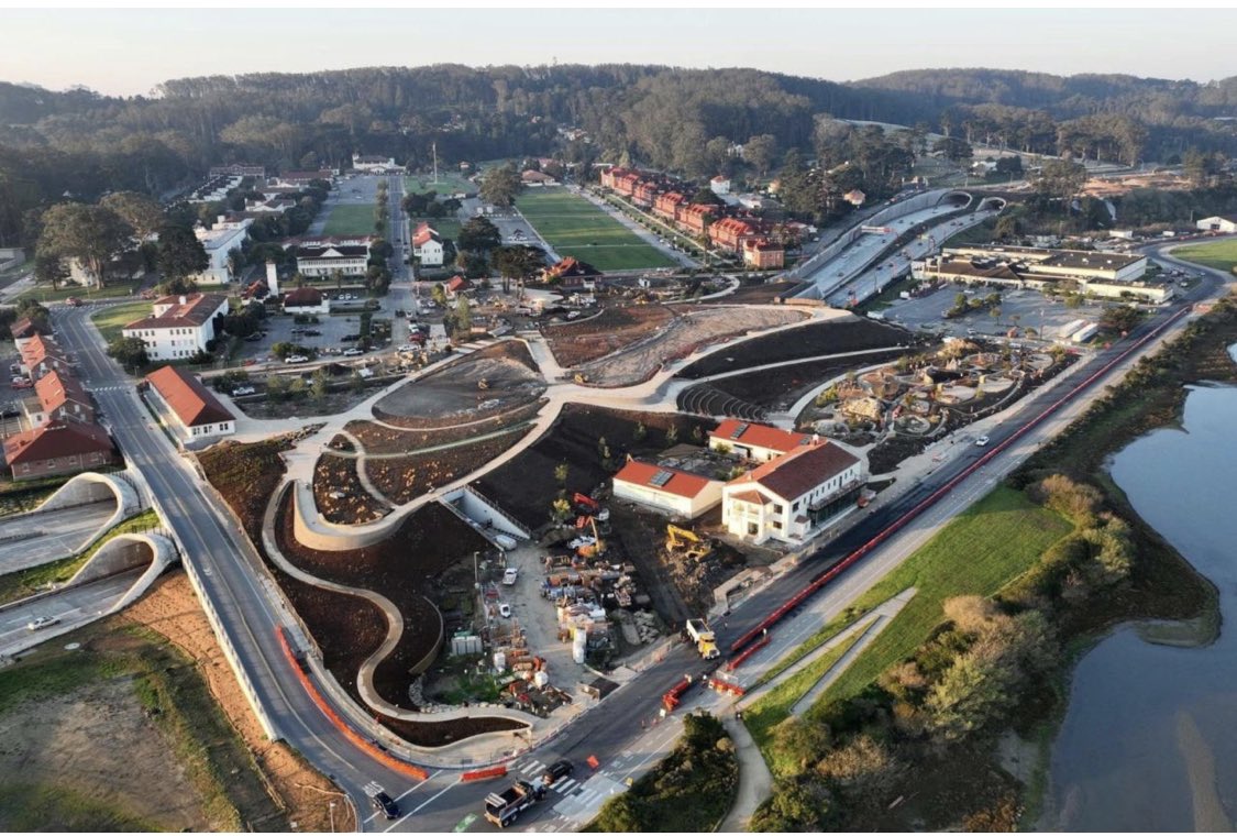 patrifo's tweet photo. I would love love to see something like this (Presidio Tunnel Tops open space) over the 101 freeway in Potrero Hill. https://t.co/xy8iSVI1ka