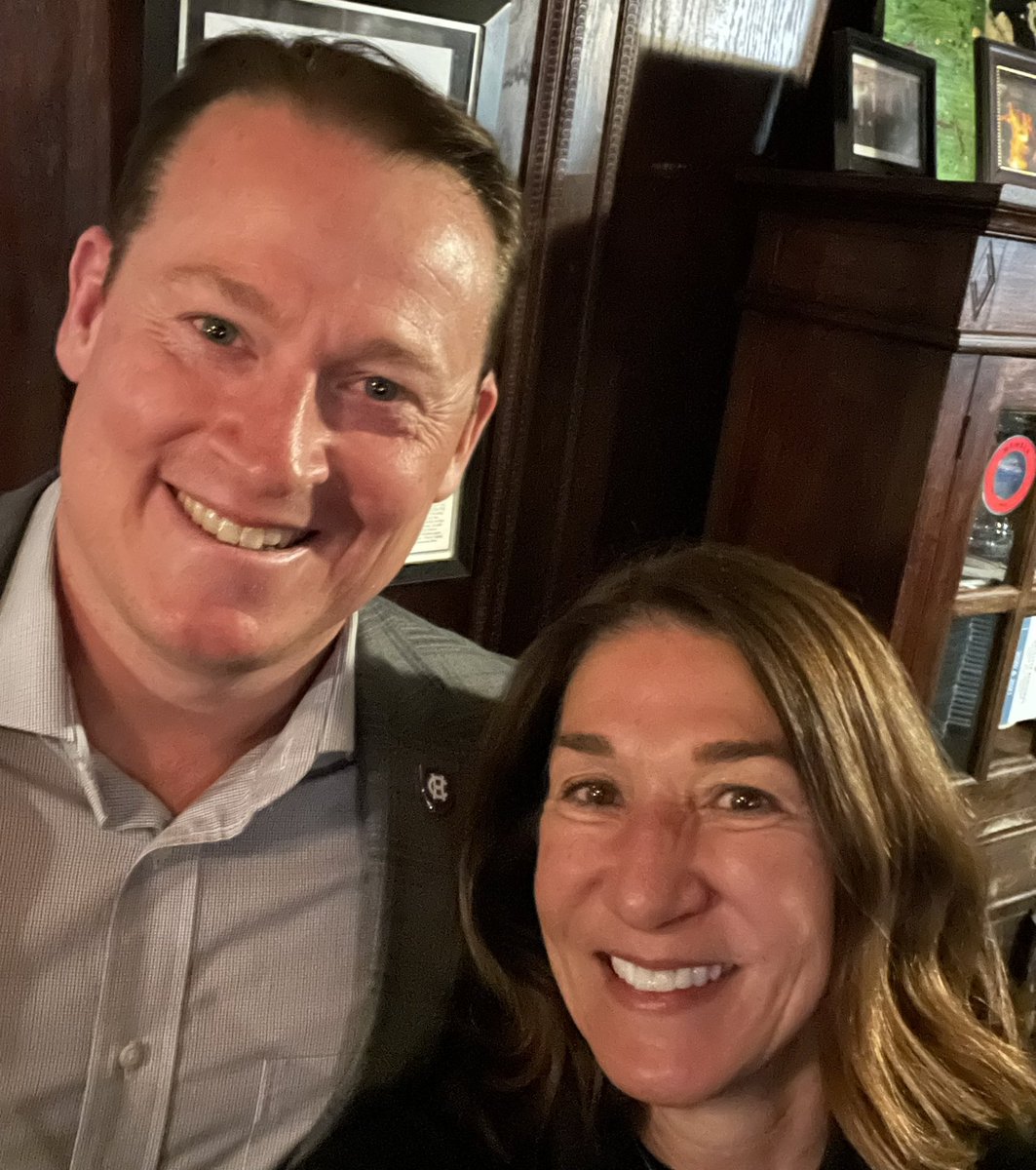KitHughesHC's tweet photo. Great night w/ @MassLtGov & ‘82 @holy_cross alumnus John Andreoli! Amazing dinner at Piccolo’s w/ people who absolutely love the city of Worcester & @GoHolyCross! Maybe biggest chicken parm on the planet too. 🤤 #GoCrossGo #Grateful #WelcomeToWorcester 💜👊🏼✝️ https://t.co/aocxWTXEJt