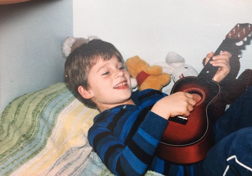 JStoneVT's tweet image. Me, circa 1989. I wouldn’t actually learn how to play my first chord on a guitar for another 13 years. Can’t help but wonder: could I have been?

#60secondsofDMB