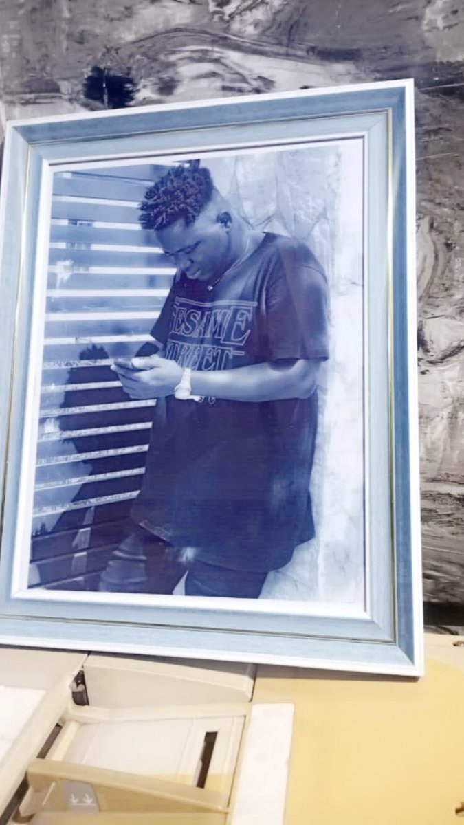 Yhungsark's tweet image. The Street Go Show As Love 💕 #Still_Medikal_Nua_Acoustic✅@AmgMedikal @AMGBaron66 @sarkodie @SarkodieBa3