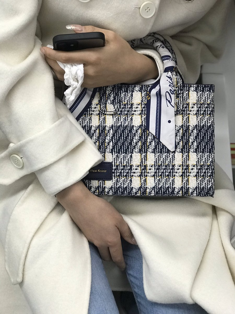 lemowang's tweet photo. 出来玩就要放得开 https://t.co/FVzn3scqth